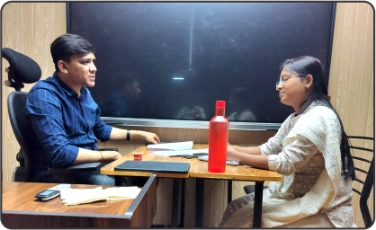 MPPSC aspirants group study at Champion Square best MPPSC coaching Indore