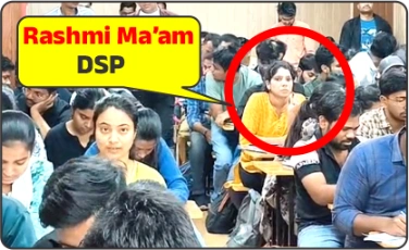 Roshani DSP topper studying at Champion Square best MPPSC coaching Indore
